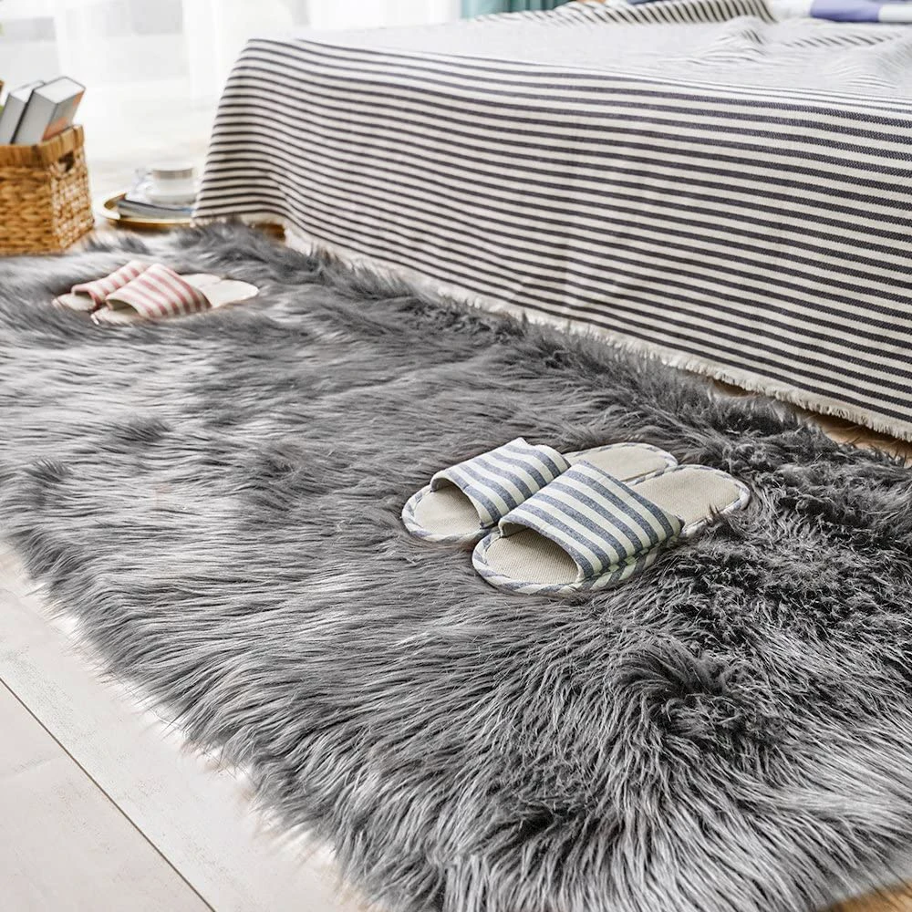 Bedside Rug In The Bedroom 