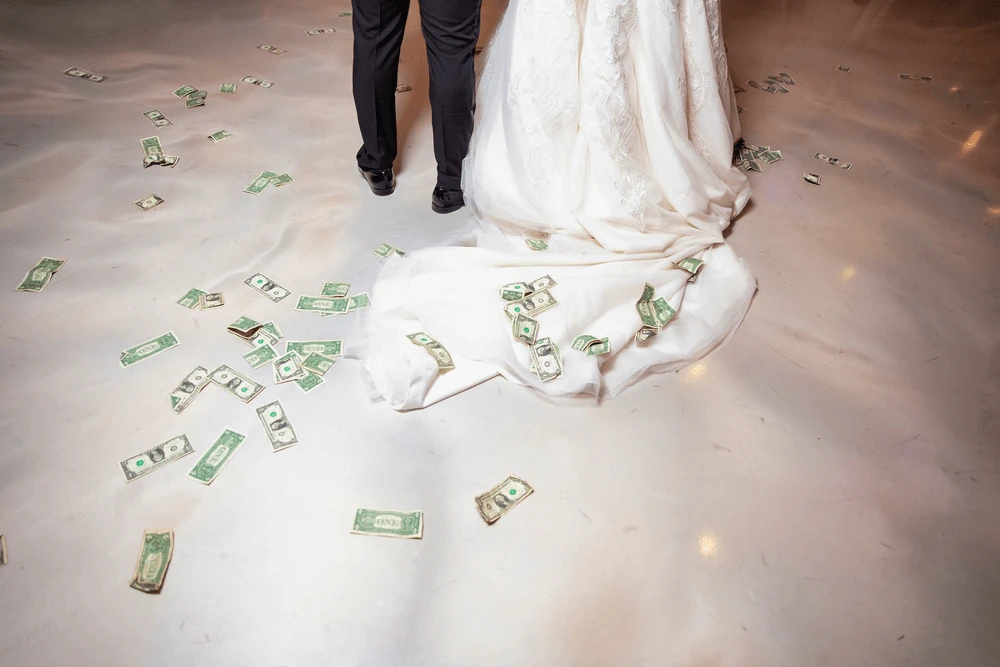 Money dance