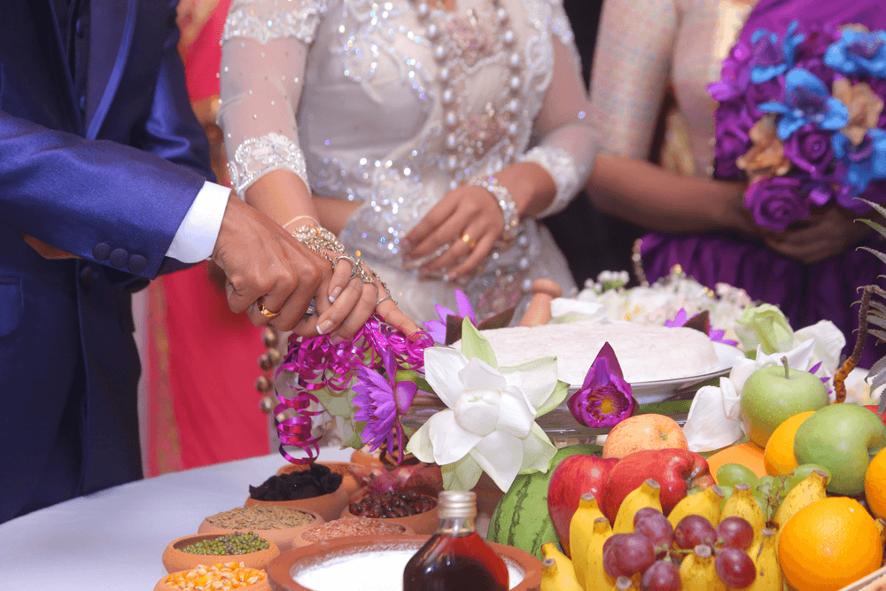 Choose the auspicious time to start Sri Lankan wedding